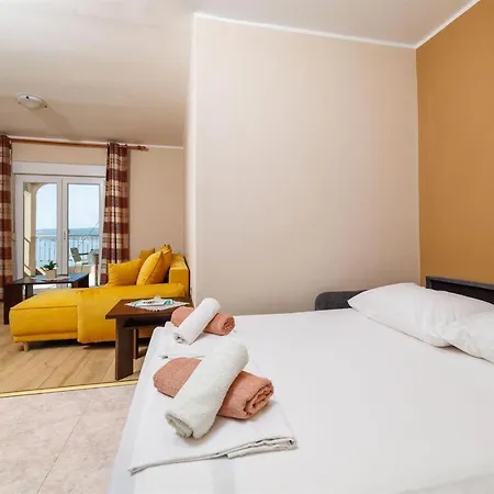 Апартаменты San - Crikvenica